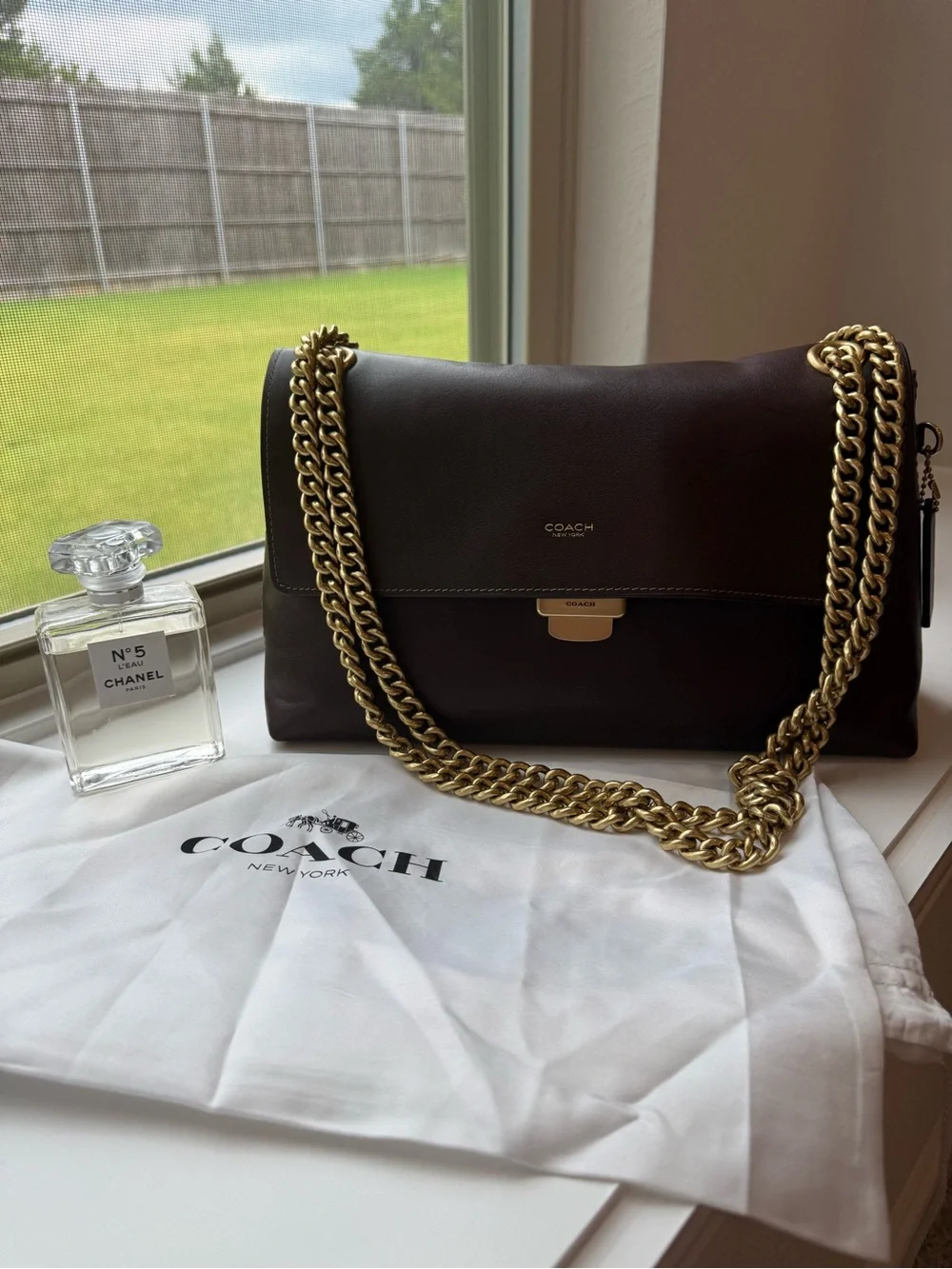 🩷🤎 Coach Chelsea 30 Chain Maple